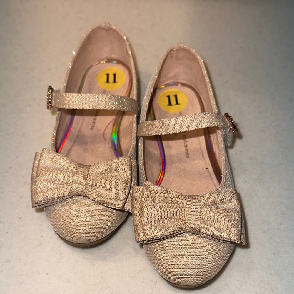 cupcakes & cashmere Sparkly Gold Kids Dress Shoes
